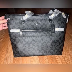 BRAND NEW COACH SIGNATURE GALLERY TOTE